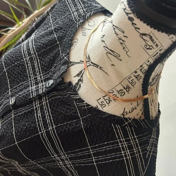 HABITAT clothes to live in size small black top with white striping, relaxed fit - Picture 5 of 9